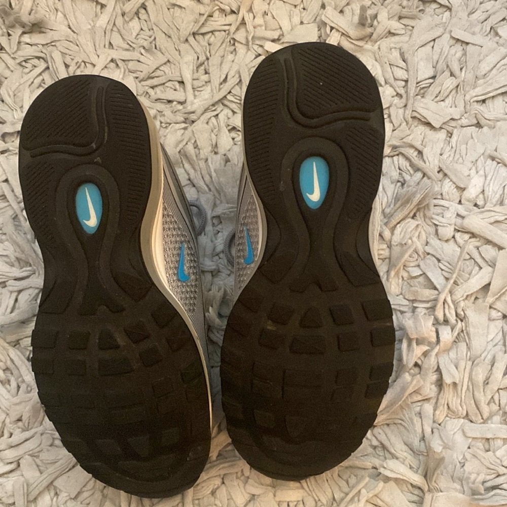 Nike Air Max - Picture 3 of 6